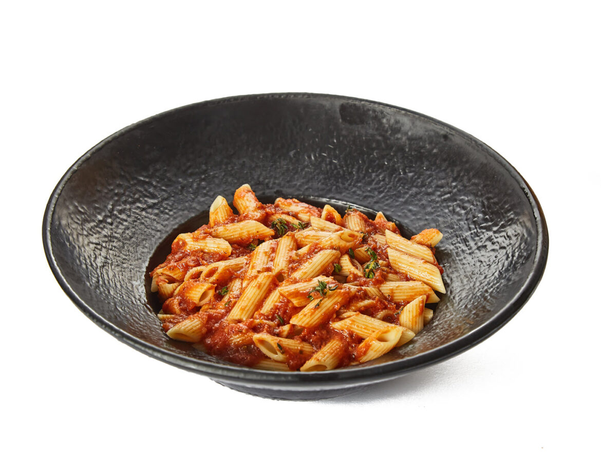 Pasta with tomato and basil 1080×1080